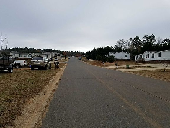 5th image of 1180 Peppertree Dr