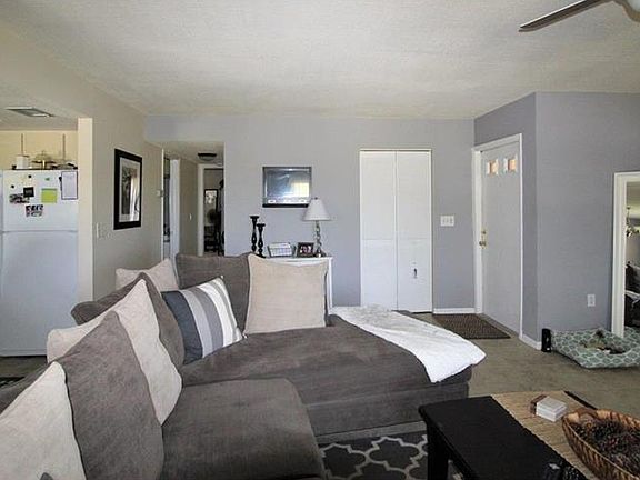 2nd image of 2459 Twin Dr #1