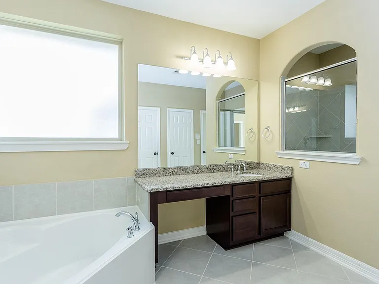 7810 Deep Green Dr — Photo 23