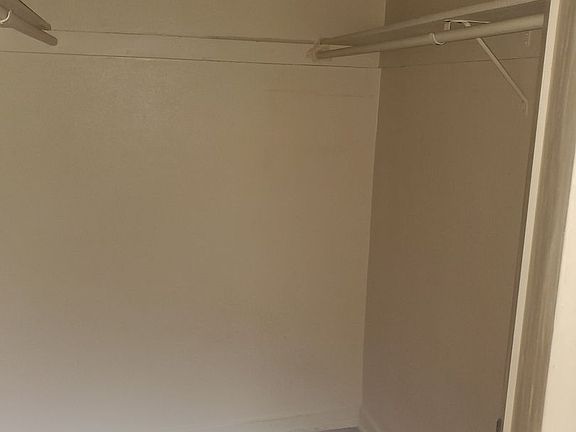 4th image of 229-235 W Coal Ave #4