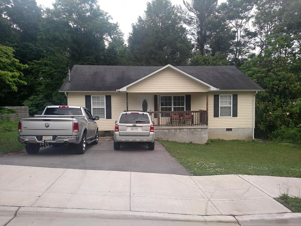 1009 4th St 047