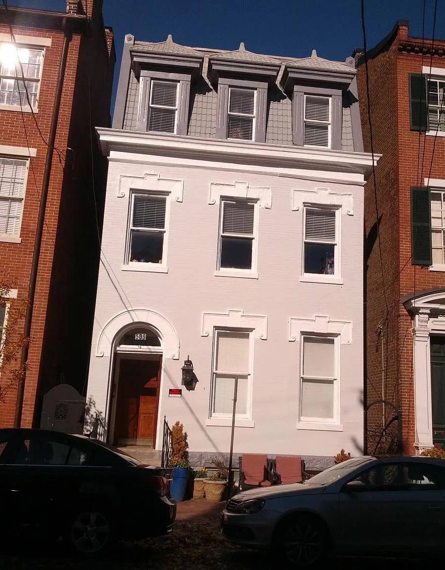 1 bed, 600 sqft, $2,300 — Photo 1