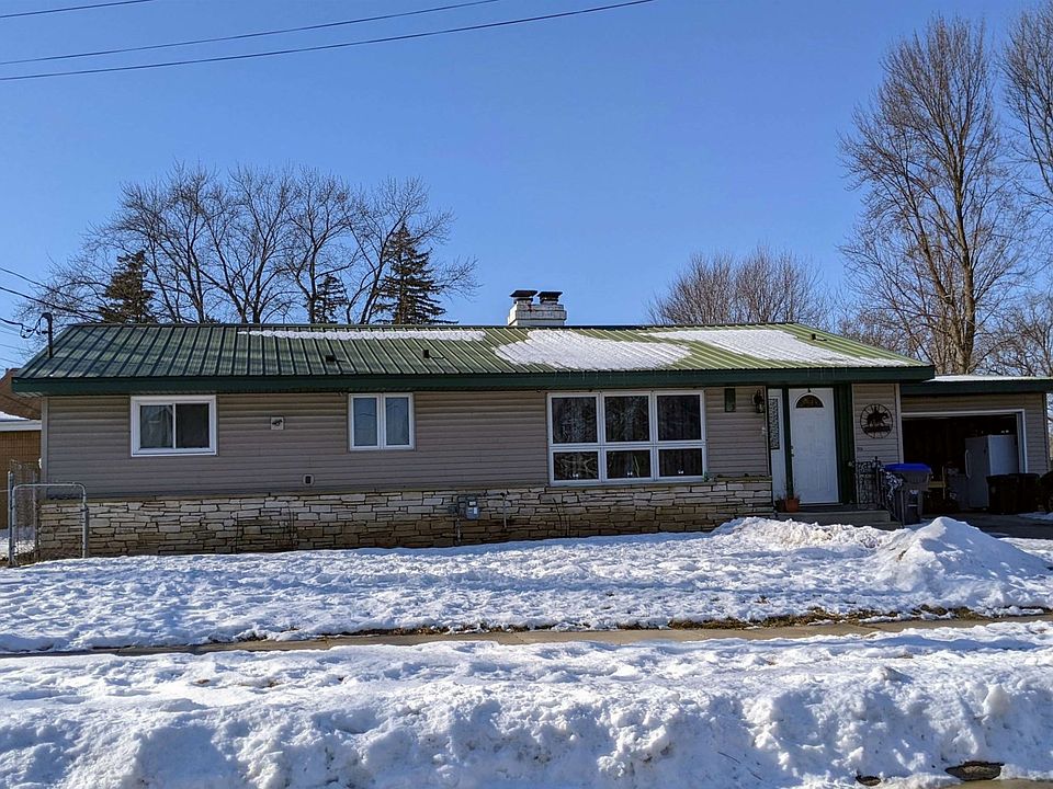 1st image of 402 N Beech St