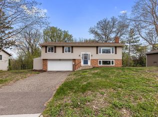 2409 Highland View Ave S, Burnsville, MN 55337