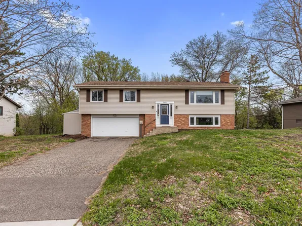 2409 Highland View Ave S, Burnsville, MN 55337