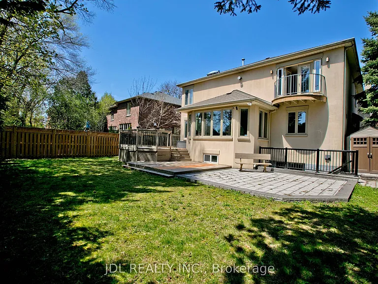 53 Aldershot Cres — Photo 45