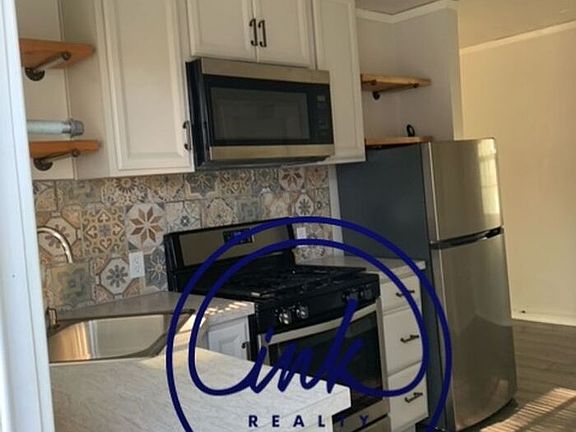 4th image of 217 Broadway St