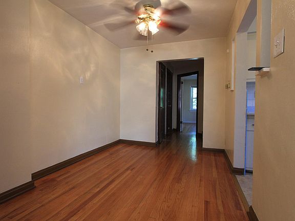 5th image of 3607 Jamieson Ave APT 2N