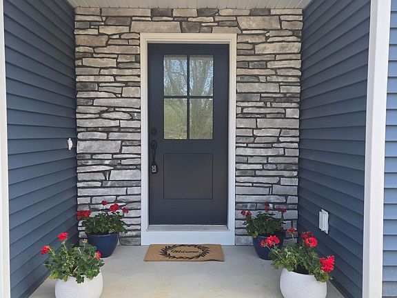 4th image of 3877 Amidon Dr