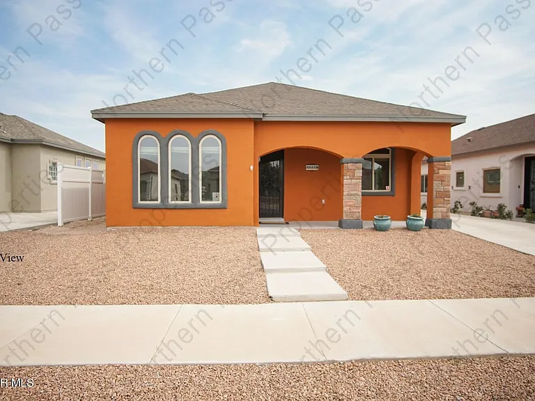 14364 Tobe Davis — Photo 1