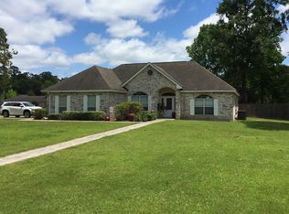 984 Chapel Ln, Lake Charles, LA 70611