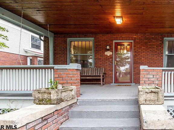 3rd image of 329 E Curtin St