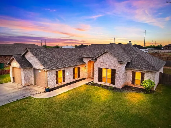 121 Jo Ann St, Wichita Falls, TX 76308