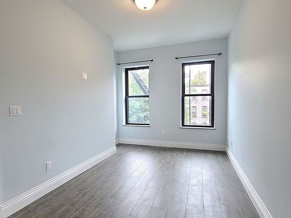 4th image of 776 Halsey St #B2
