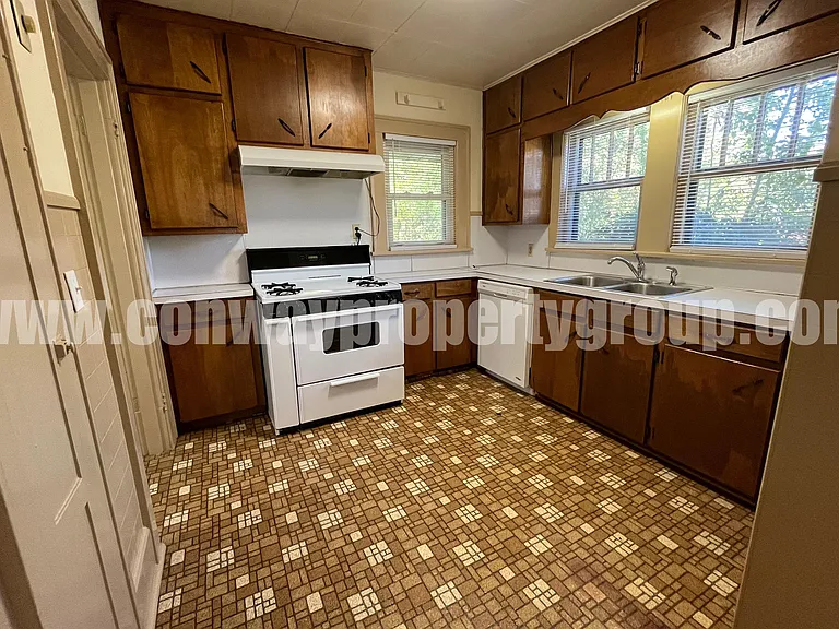 1616 Independence Ave — Photo 4