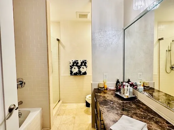 90 Bay Street Landing image 15 of 25