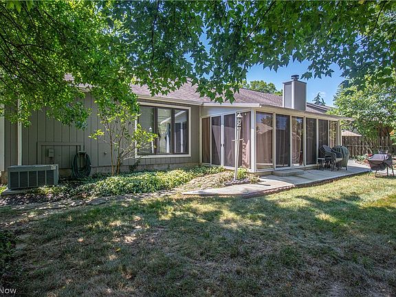 5th image of 21100 Creekside Dr