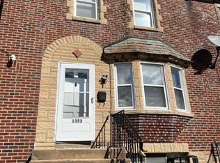 1353 Fanshawe St, Philadelphia, PA 19111