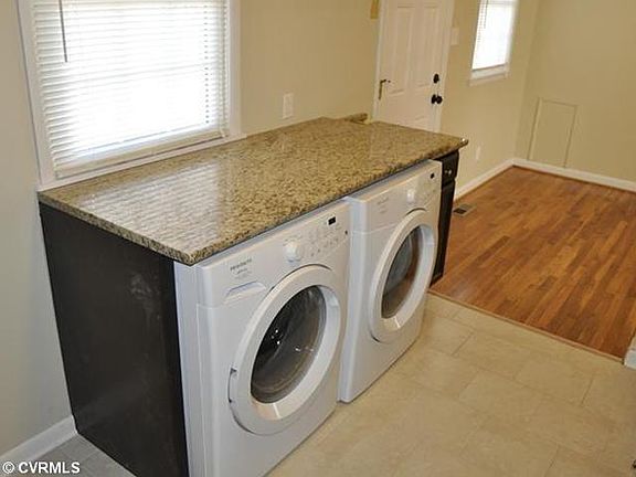3rd image of 1204 S Allen Ave