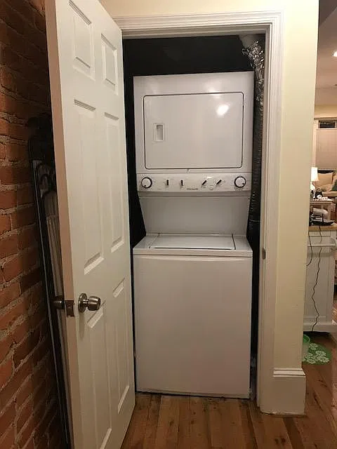 2 bed, 1100 sqft, $3,950 — Photo 3
