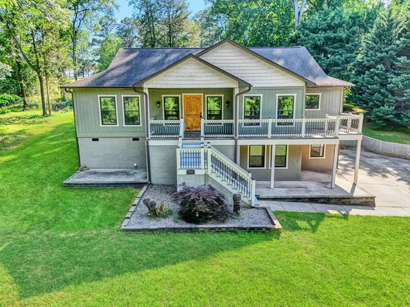736 Three Wood Ln, Woodruff, SC 29388