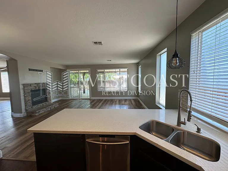 26719 Evergreen Ave — Photo 35