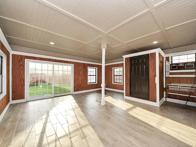 7826 Maverick Trace Ln — Photo 35