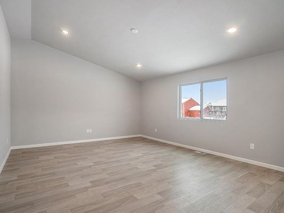 3rd image of 4080 Tributary Dr
