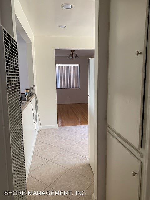1st image of 3981 Lamont St