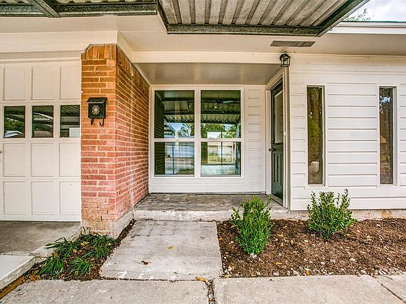 3rd image of 2700 Driftwood Dr
