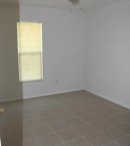 1562 Bonview Ave — Photo 10