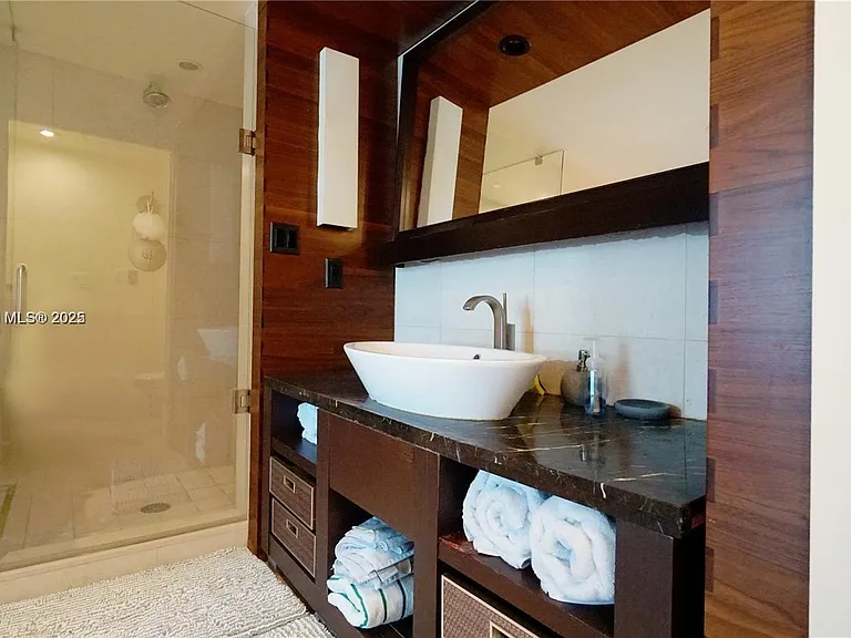 6801 Collins Ave #710 — Photo 12