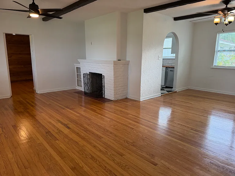 384 Terry Ln — Photo 12