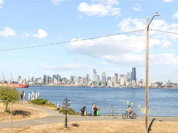 1639 Harbor Avenue SW, Seattle, WA 98126