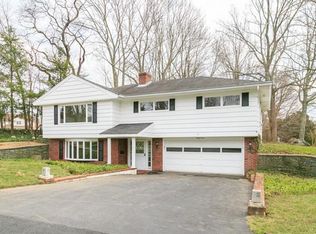 37 Brook St, Somerset, MA 02726