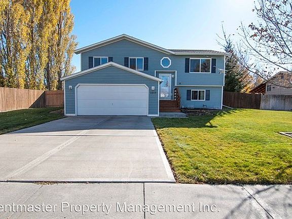 2nd image of 2215 W Saddle Ln