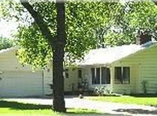 2212 Elm St N, Fargo, ND 58102