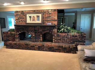 948 N 1750th Rd, Lawrence, KS 66049