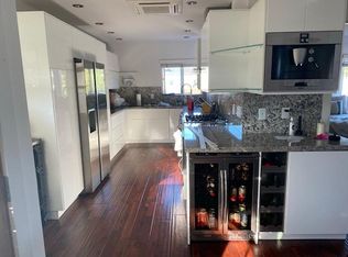 11355 Washington Pl #9, Los Angeles, CA 90066