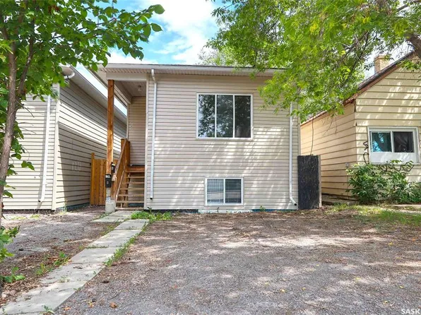 741 GARNET STREET, Regina, SK S4T 2X2