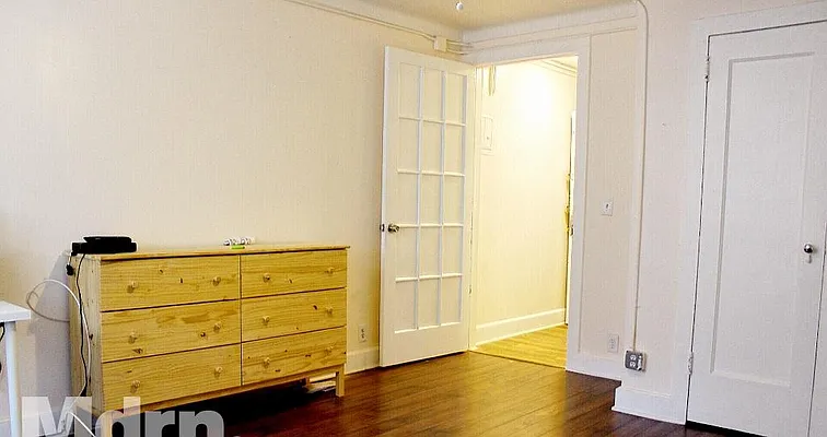 Rented by Mdrn Residential | media 15