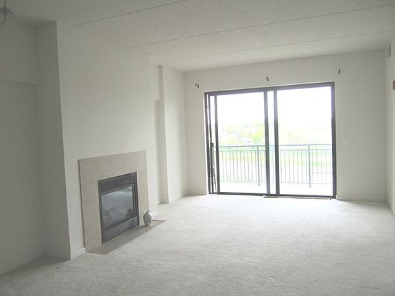 3rd image of 6420 Double Eagle Dr Unit 603