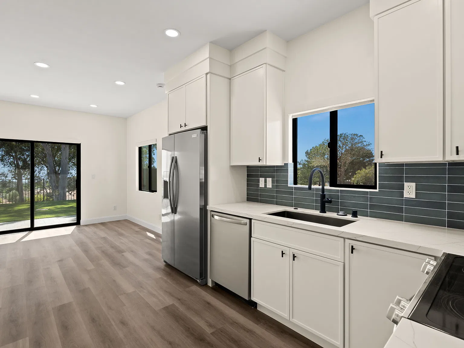 3 bed, $6,100 — Photo 4