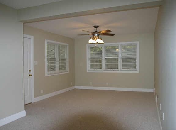 2nd image of 5702 N Primrose Ave