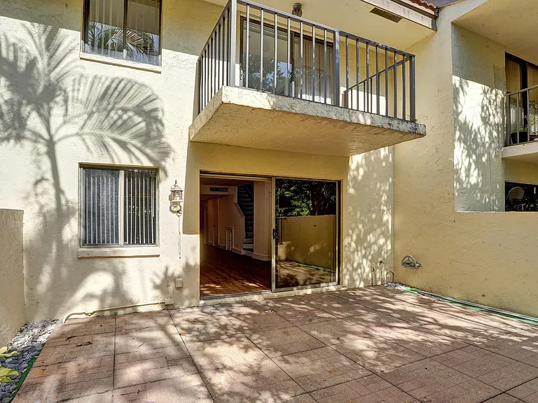 1330 NW 13th St #3 — Photo 47