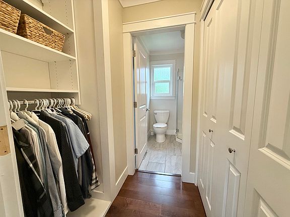 5th image of 21224 Mountview Cres