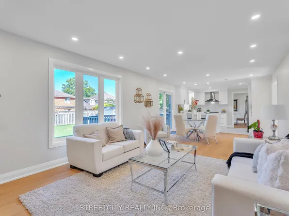 26 Grasmere Cres, London North, ON N6G 4P2