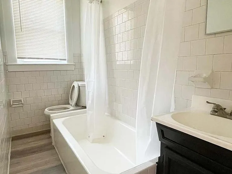 3609 Brooklyn Ave #2 — Photo 7