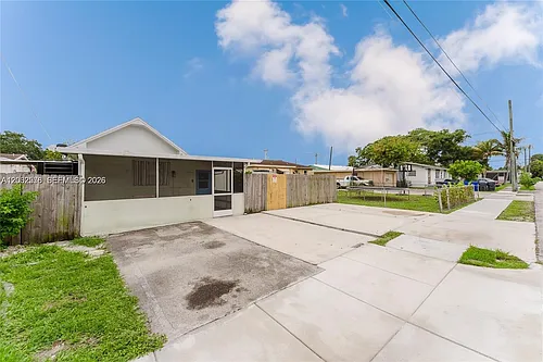 5737 Grant St #3 Photo 1 5737 Grant St #3 Photo 1