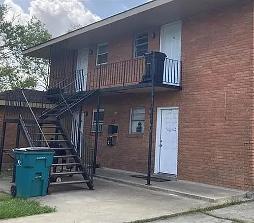 633 N Elm St #C Photo 1